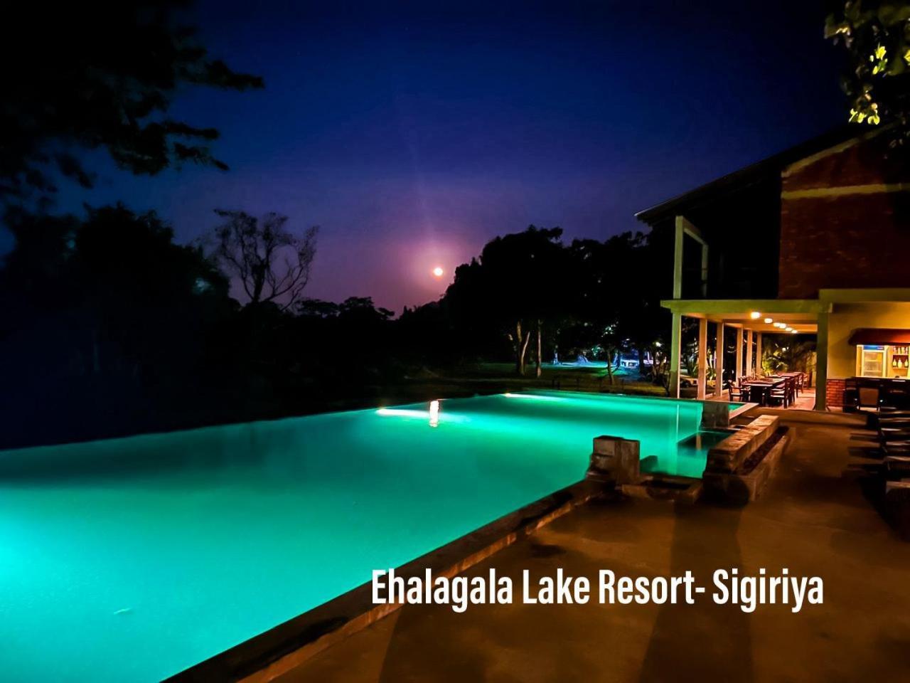 Ehalagala Lake Resort Сигирия Екстериор снимка