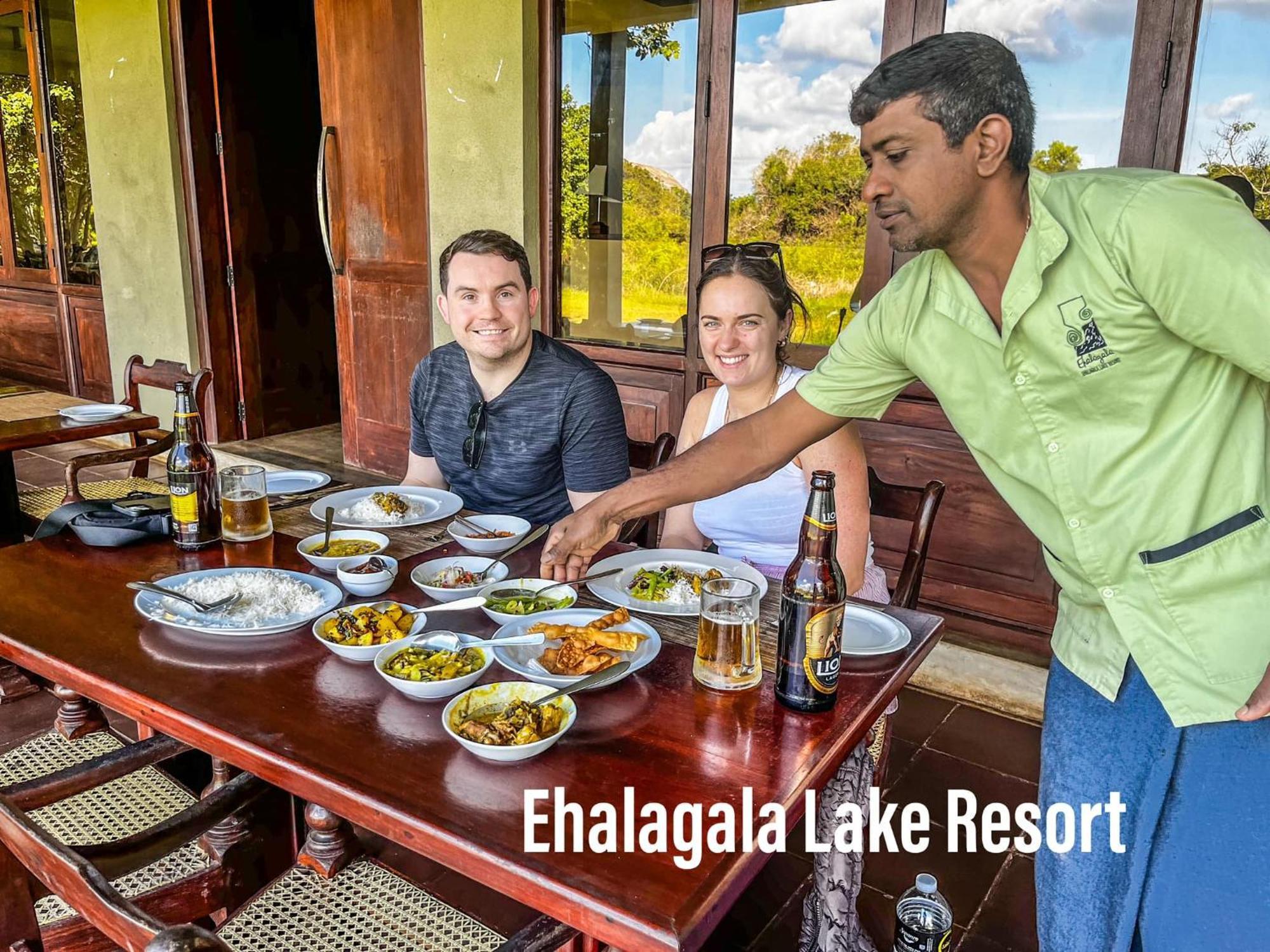 Ehalagala Lake Resort Сигирия Екстериор снимка
